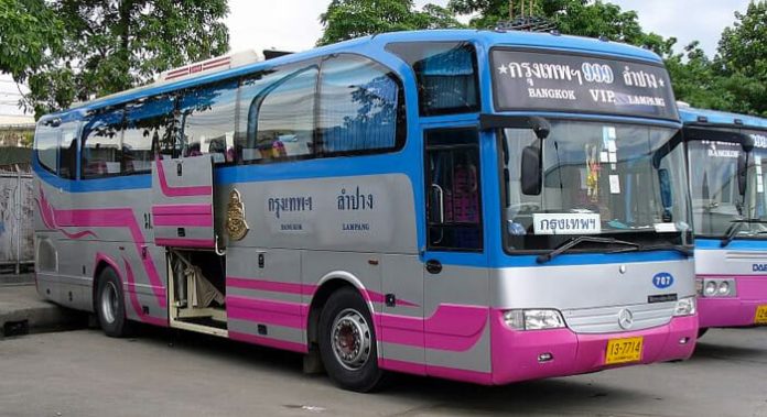 Bus VIP en Thaïlande : le guide complet pour voyager confortablement découvrez le confort ultime avec notre service de bus vip en thaïlande. profitez de trajets luxueux entre les destinations tout en savourant un service exceptionnel et des équipements haut de gamme. voyagez avec style et confort grâce à notre flotte moderne et professionnelle.