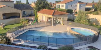 Prix pose clôture piscine : Quel budget prévoir pour sécuriser votre piscine ? découvrez les options de budget pour la construction et l'installation de clôtures de piscine. protégez votre espace aquatique tout en respectant vos contraintes financières grâce à nos conseils et astuces.