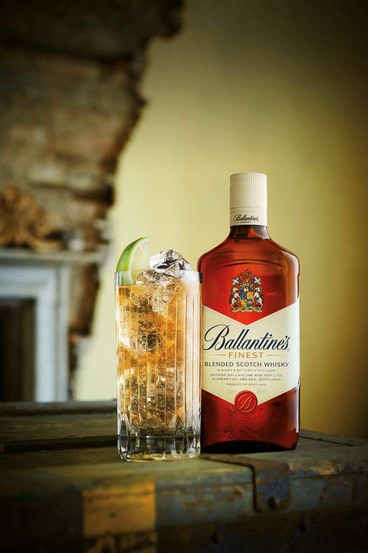 découvrez l'art de l'apéritif autour du whisky : conseils, recettes de cocktails, accords mets et boissons pour une soirée conviviale. savourez des saveurs uniques en bonne compagnie !