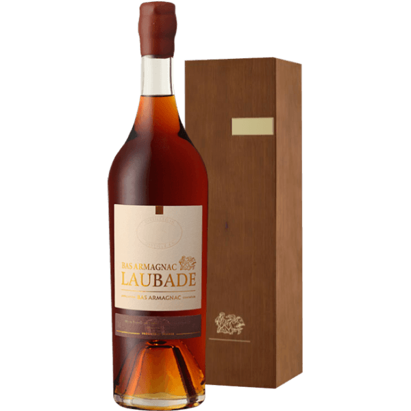 découvrez les subtilités de l'armagnac et du whisky comme digestif. explorez leurs arômes uniques, les traditions de consommation et les caractéristiques qui font de ces spiritueux un choix parfait pour conclure un repas. comparez les saveurs et faites votre choix entre ces deux élixirs.
