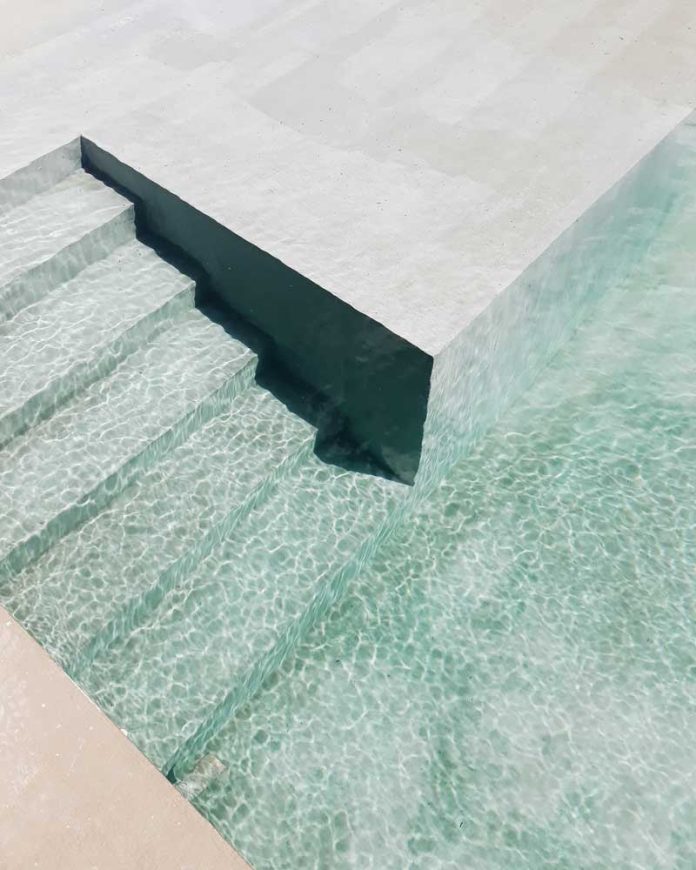 béton désactivé piscine découvrez les avantages du béton désactivé pour embellir votre piscine. ce revêtement esthétique et antidérapant assure sécurité et élégance autour de votre bassin. idéal pour des moments de détente, optez pour une finition durable et moderne qui s'intègre parfaitement dans votre espace extérieur.