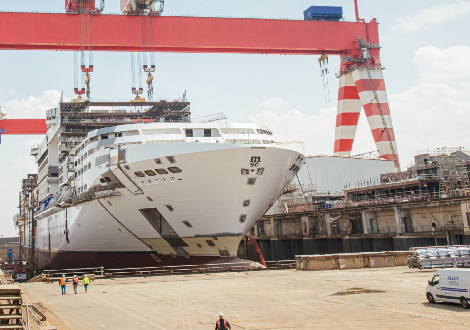 découvrez l'aventure ultime avec notre croisière atlantique, où ciel et mer se rencontrent. profitez de paysages à couper le souffle, d'escales culturelles enrichissantes et d'activités inoubliables à bord. embarquez pour une expérience unique sur l'océan atlantique !