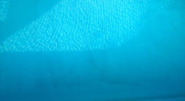 découvrez des méthodes efficaces pour éliminer la rouille sur le carrelage de votre piscine. protégez votre espace aquatique et redonnez-lui son éclat original grâce à nos conseils pratiques et produits adaptés.