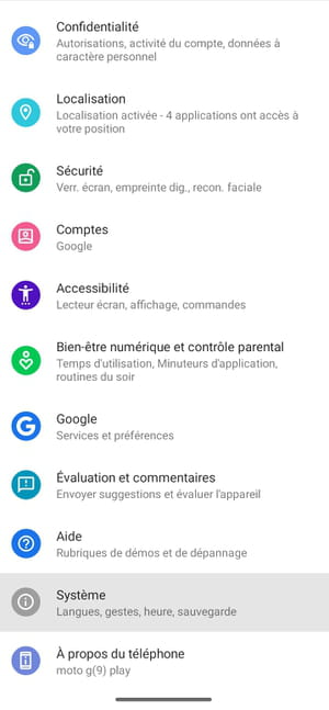 découvrez le raccourci pratique pour réaliser une capture d'écran sur votre smartphone samsung. apprenez les astuces simples pour capturer facilement vos contenus préférés en un clin d'œil.