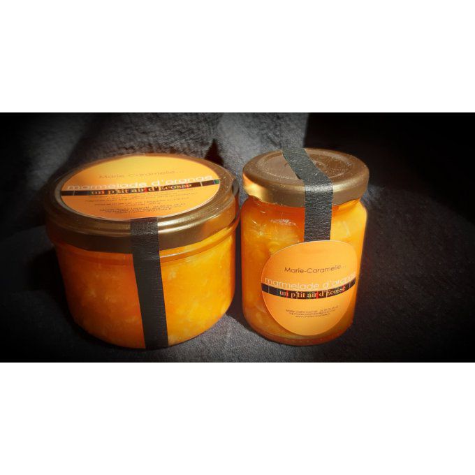 découvrez une délicieuse marmelade d'orange au whisky, alliant la douceur des agrumes à la richesse des notes parfumées du whisky. parfaite pour tartiner sur vos toasts ou accompagner vos plats, cette confiture originale éveillera vos papilles avec une touche d'audace.
