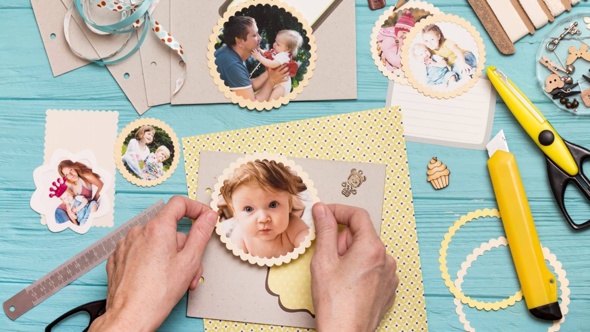 découvrez l'univers du scrapbooking créatif : astuces, idées originales et techniques pour embellir vos souvenirs et libérer votre imagination. plongez dans cette passion artistique et créez des albums uniques qui racontent votre histoire.