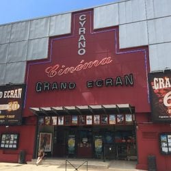 découvrez le cinéma xxl bergerac, votre destination cinéma incontournable! profitez d'une expérience immersive avec des salles modernes, des projections 3d et un large choix de films récents. réservez vos places en ligne et vivez des moments inoubliables en famille ou entre amis dans ce lieu convivial et chaleureux.
