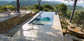 Pavé autobloquant piscine : Le revêtement idéal pour un contour de piscine durable et esthétique ! découvrez notre pavé piscine durable, conçu pour allier esthétisme et robustesse. résistant aux intempéries et facile d'entretien, il embellit votre espace aquatique tout en garantissant sécurité et longévité. idéal pour transformer votre piscine en un lieu de détente et de convivialité.