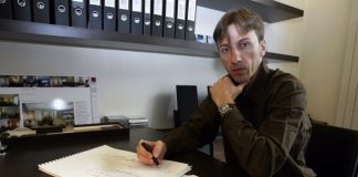 Architecte d’intérieur salaire : Ce que gagne réellement un pro de l’agencement en France en 2025 découvrez les prévisions du salaire d'un architecte d'intérieur en 2025. analyse des tendances du marché, des compétences requises et des facteurs influençant la rémunération dans ce domaine créatif. informez-vous sur les opportunités de carrière et les évolutions de salaire pour les architectes d'intérieur.