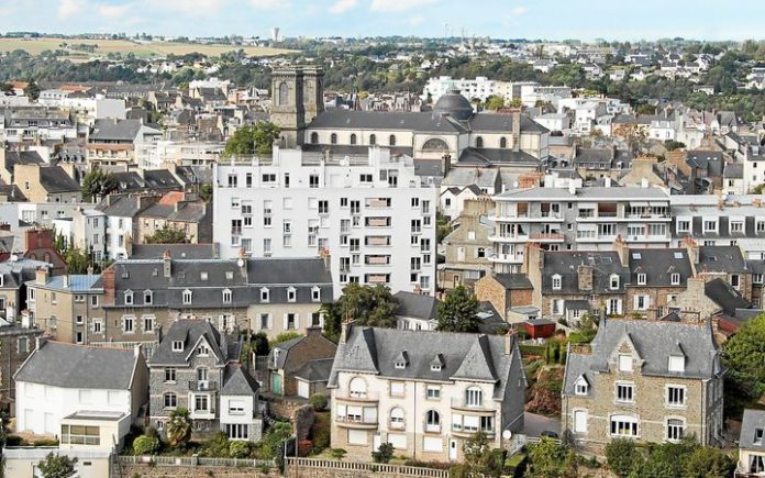 dangerosité ville france découvrez quelles sont les villes les plus dangereuses de france en analysant les statistiques de criminalité, les risques pour les habitants et les conseils de sécurité pour mieux vous protéger lors de vos déplacements.