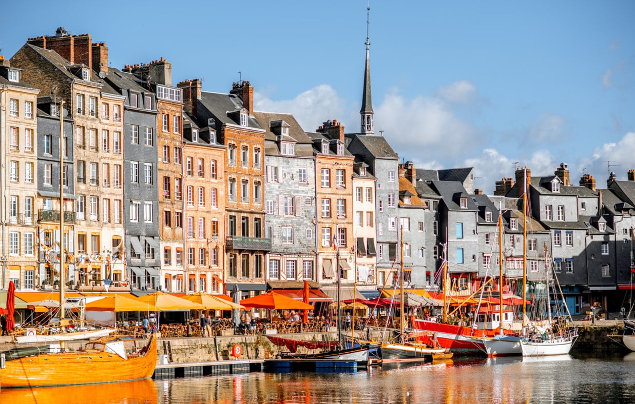 découvrez les plus belles plages proches de paris pour une escapade détente à moins de deux heures de la capitale. profitez du sable, de l'eau et du soleil sans voyager loin !