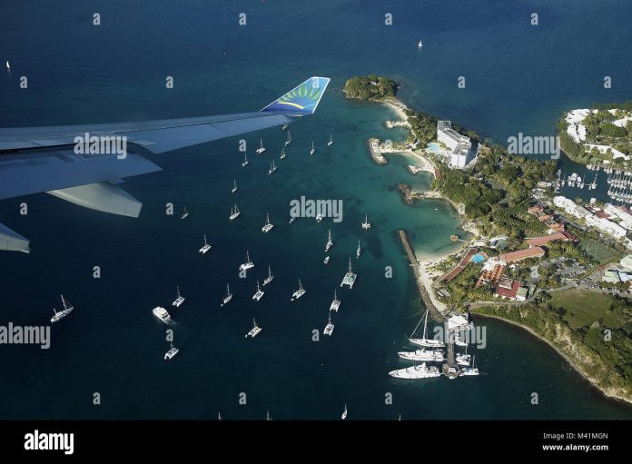 vol france-martinique réservez votre vol de la france vers la martinique au meilleur prix. profitez d'offres exclusives, de vols directs et d'un large choix de compagnies aériennes pour un voyage inoubliable sous le soleil des caraïbes.