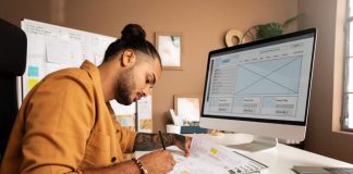 découvrez les missions principales du métier de graphiste en agence, ses compétences clés et les opportunités d'évolution professionnelle dans ce secteur créatif.