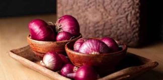 découvrez la signification cachée des rêves d’oignons et explorez les symboles secrets qu’ils révèlent sur vos émotions et votre vie intérieure.
