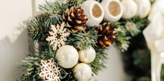 découvrez notre vente exceptionnelle de matériel de scrapbooking, outils, bijoux et décoration de noël pour toutes vos créations festives et artisanales.