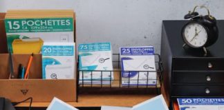 Impression papier à lettre : Comment choisir le grammage et le format pour vos correspondances professionnelles découvrez comment choisir le grammage et le format adaptés pour votre papier à lettre professionnel afin d'optimiser votre image de marque et assurer une communication efficace.