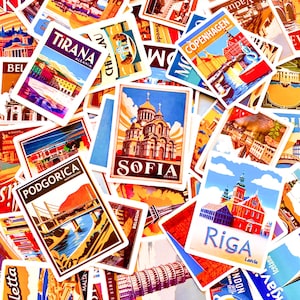 découvrez un lot de 50 cartes postales vintage représentant des monuments mondiaux emblématiques, parfaites pour les collectionneurs et amateurs d'histoire.