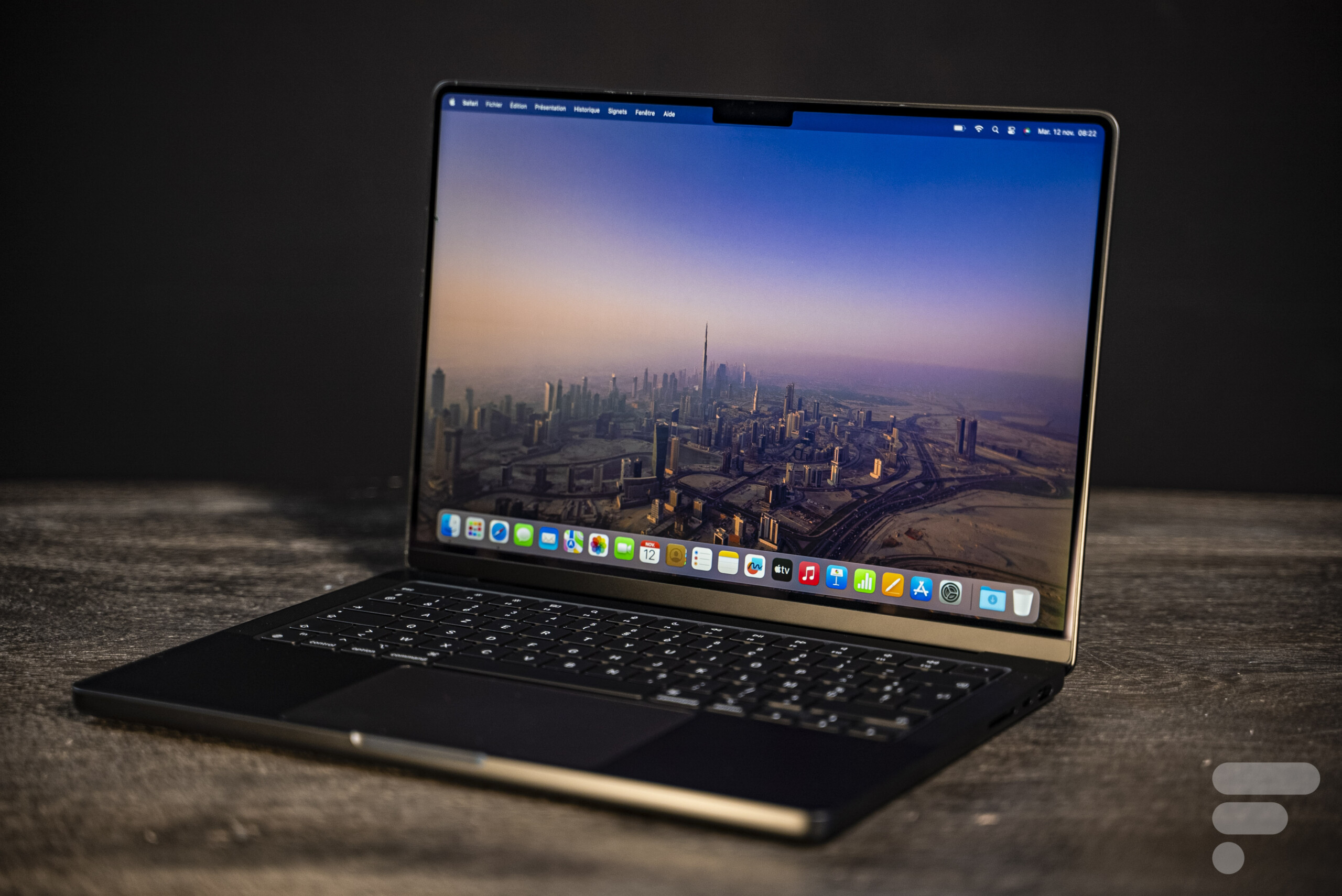 découvrez notre sélection des meilleurs pc portables pour graphistes alliant puissance et portabilité, idéal pour vos créations graphiques en mobilité.